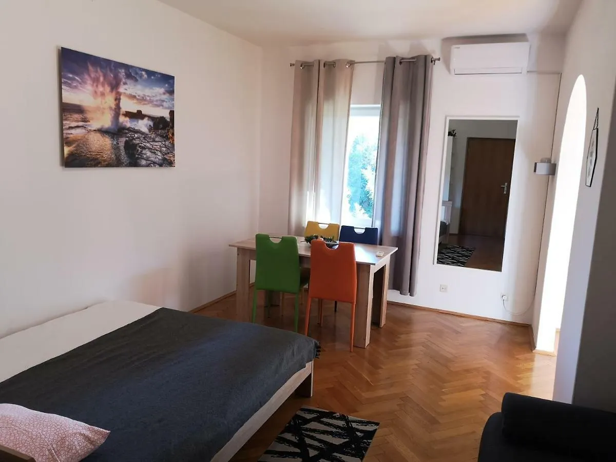 Cerco Apartment Lovran Croatia