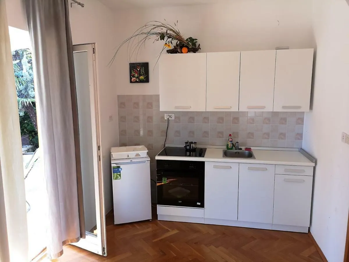 Cerco Apartment Lovran