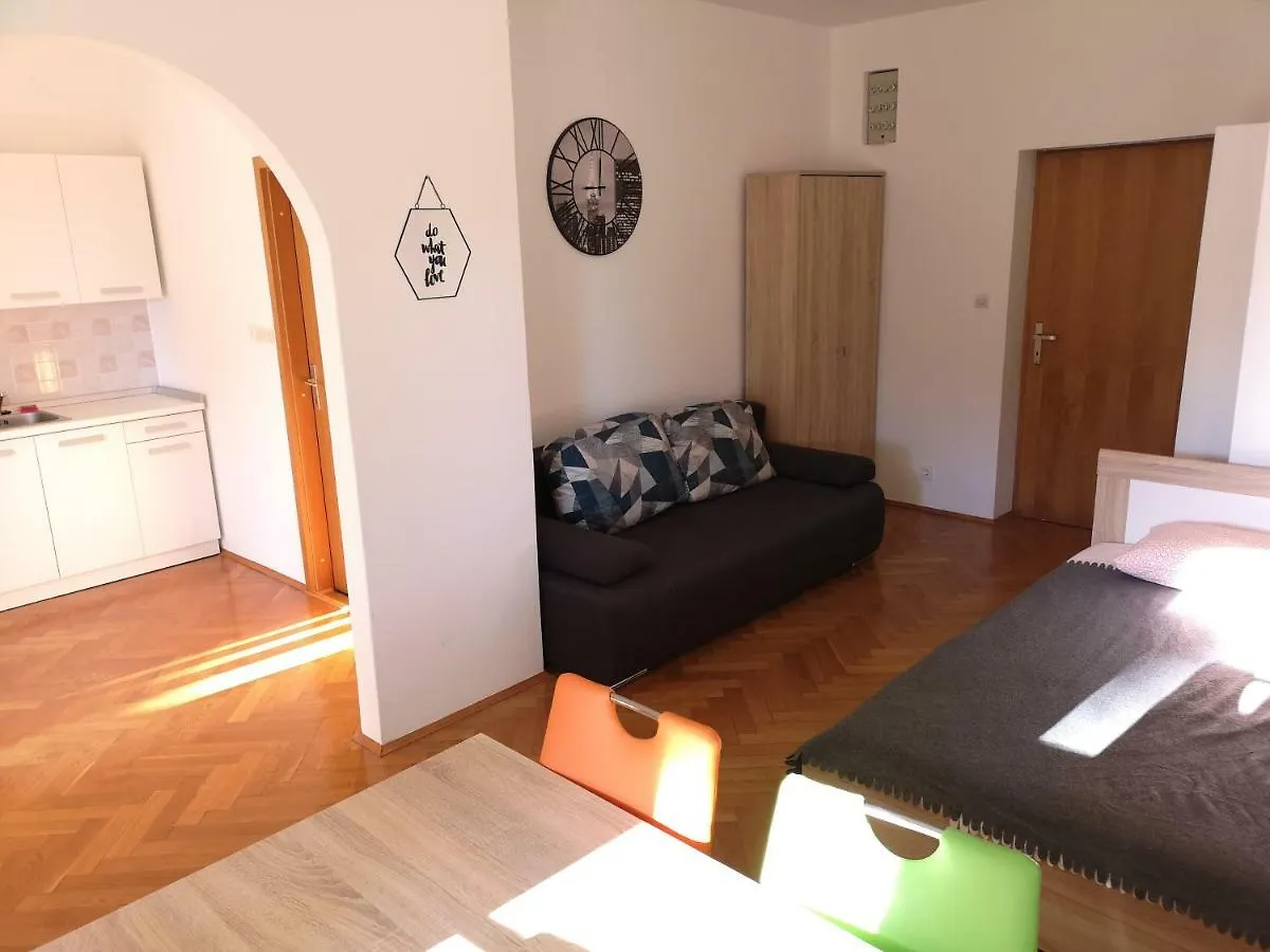 Cerco Apartment Lovran Croatia