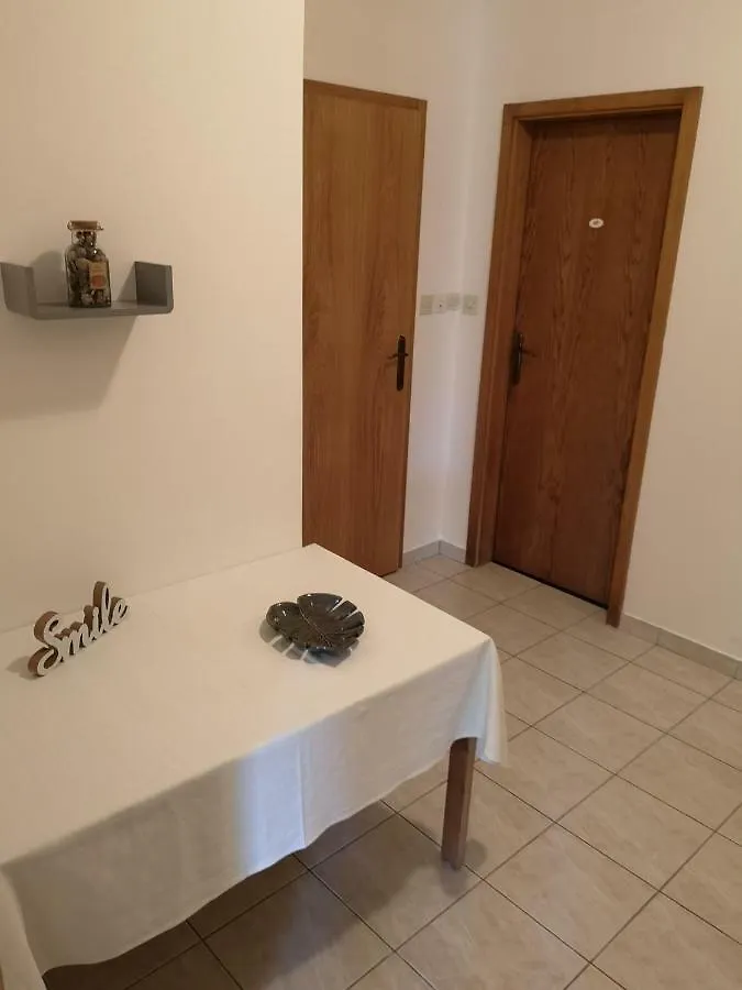 Cerco Apartment Lovran 0*,  Croatia