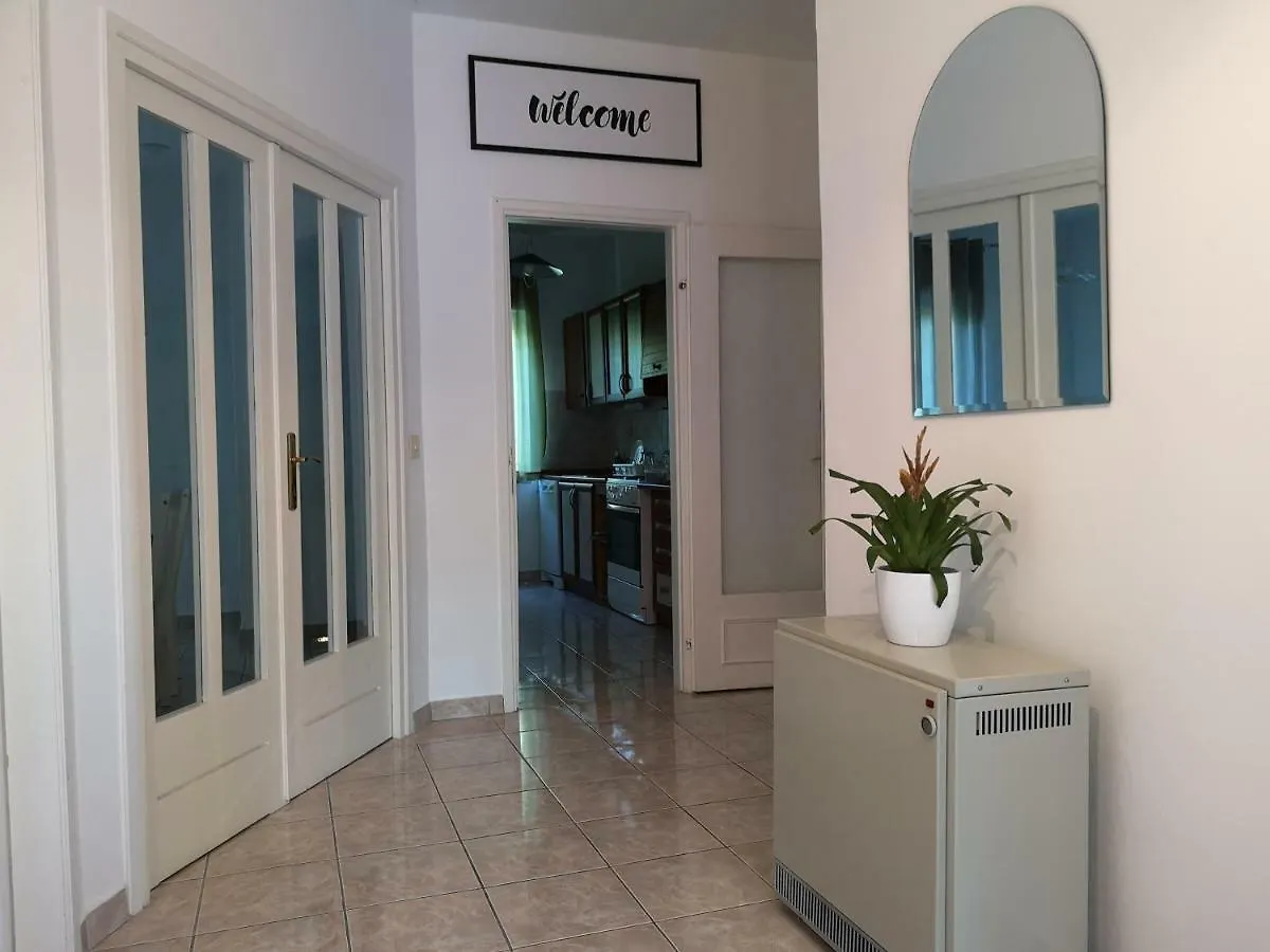 Cerco Apartment Lovran
